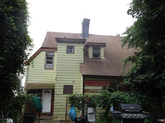 5th image of 135 Greenfield Ave