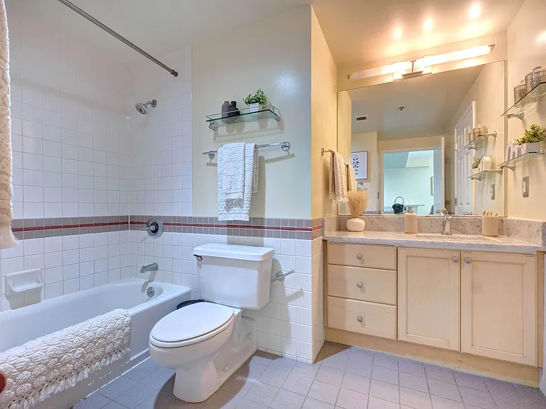 2600 2nd Ave #1808 — Photo 13