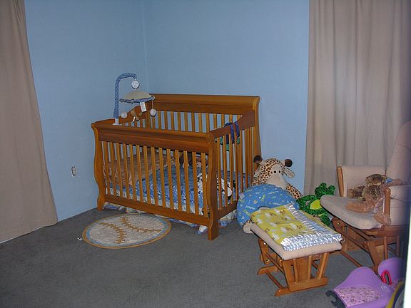 1 of 2 bedrooms (both are 11x13, 2 closets)