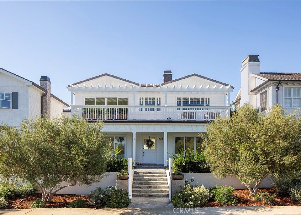 1st image of 423 Redlands Ave