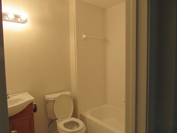 5th image of 3106 Quail Run Dr
