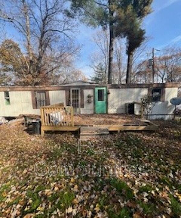 1st image of 15 Tradewind Dr