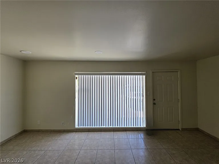 910 Magnolia Ave — Photo 30