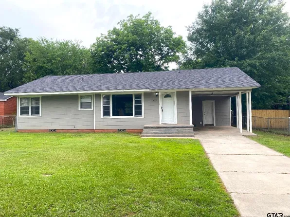 118 Hickory St, Pittsburg, TX 75686