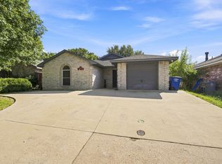 2534 Las Villas Ave, Dallas, TX 75211