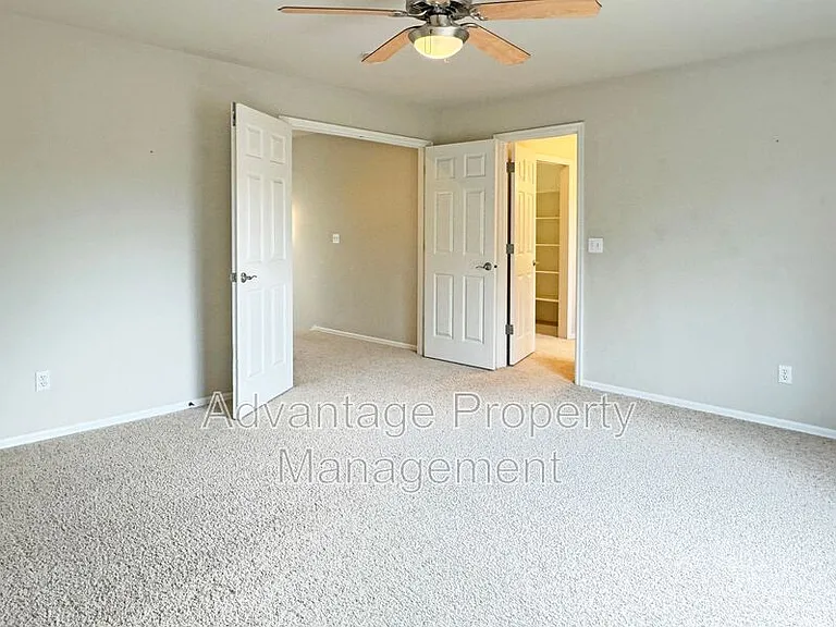 1235 SE Brookside Way — Photo 13