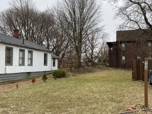 725 W 4th St, Erie, PA 16507