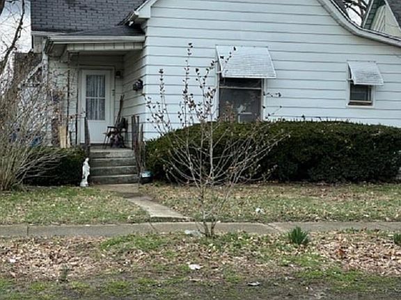 2nd image of 1712 Woodlawn Ave