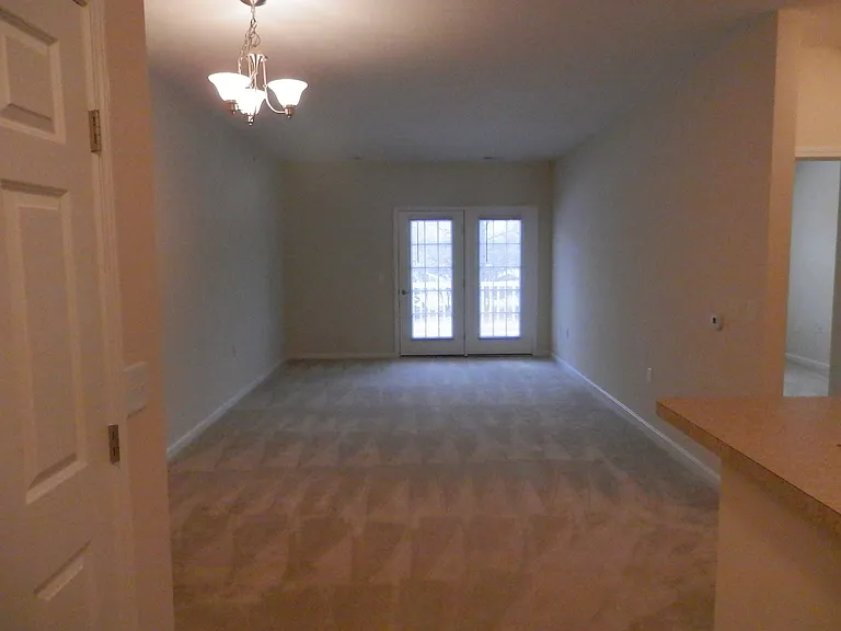 Aquamarine Apartments — Photo 14