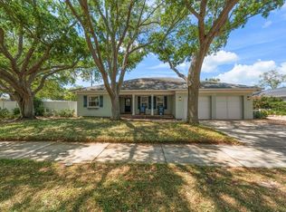 500 Ponce De Leon Blvd, Belleair, FL 33756