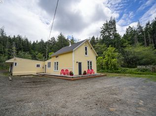 57566 Pederson Dr, Bandon, OR 97411