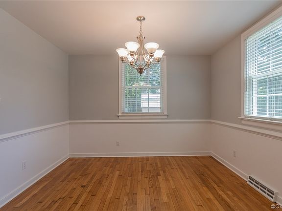 5th image of 9104 Woodlake Dr