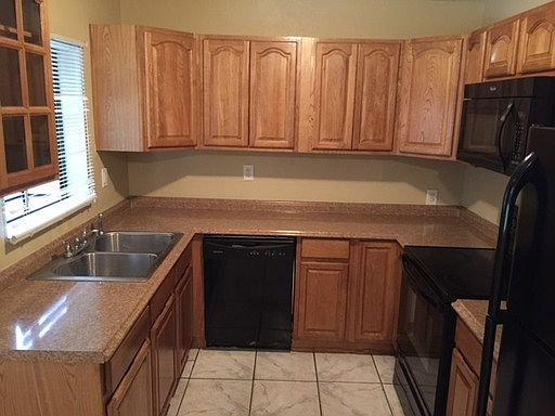 4th image of 10704 N Seminole Ave