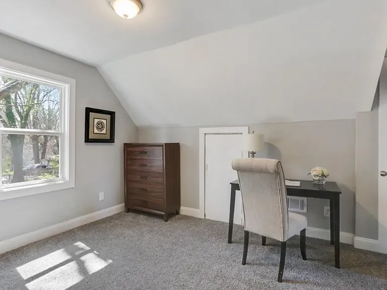 2561 Sylvan Rd — Photo 7