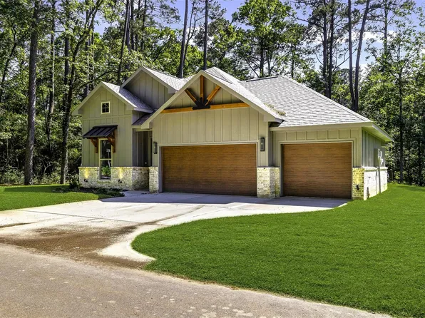 205 Tall Pne, Livingston, TX 77351