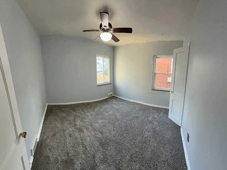 569 Loretto Rd — Photo 9