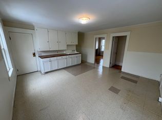 33 Bradley St #2R, Lewiston, ME 04240