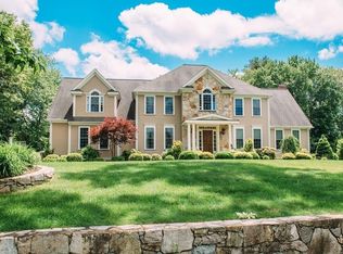 12 Orchard Rd, Southborough, MA 01772