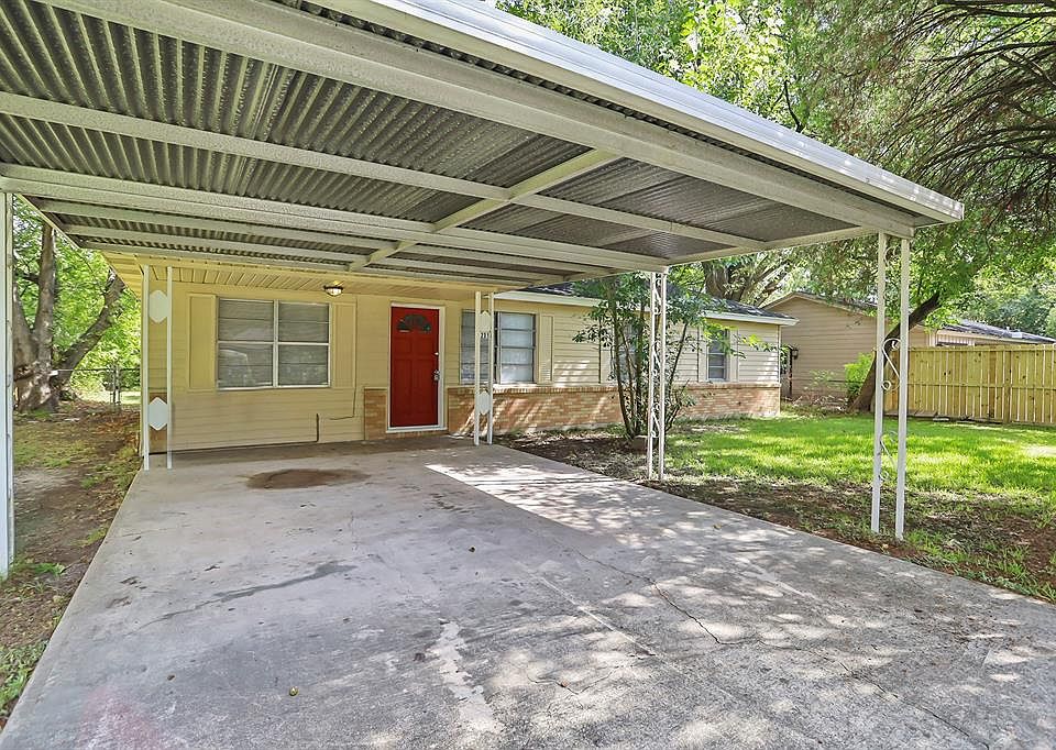 1st image of 2311 Sunny Dr