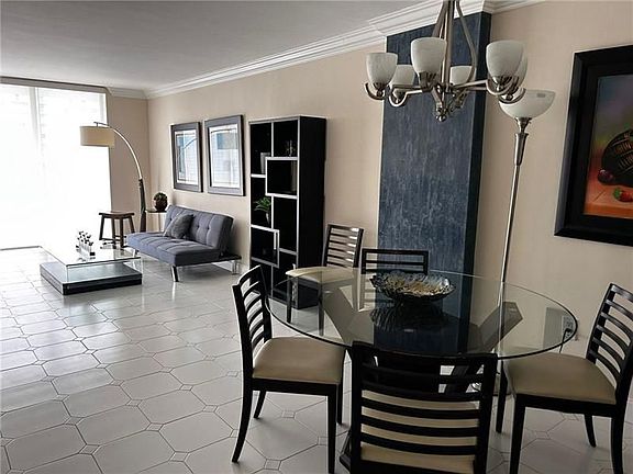 3rd image of 2851 NE 183rd St APT 1014E