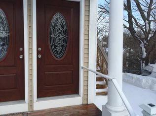 50 South St #B, Plymouth, MA 02360