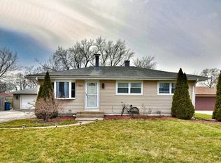 780 N 1st Ave, Addison, IL 60101