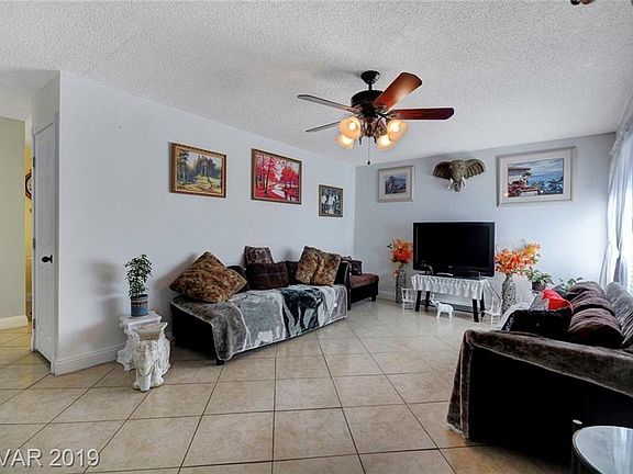 4th image of 804 Watkins Dr