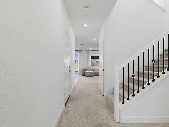 5th image of 1582 Levy St