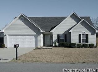 142 Cash Ave, Raeford, NC 28376