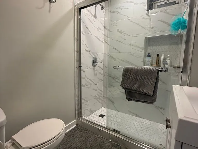 1242 N Greenview Ave — Photo 10