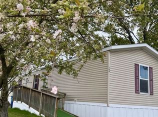 1700 Robbins Rd #164, Grand Haven, MI 49417