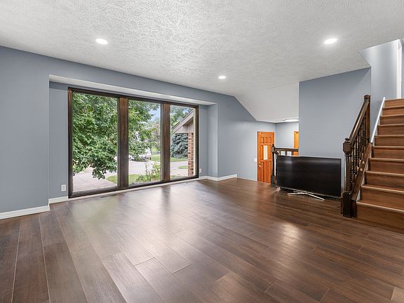 2nd image of 1627 N 150th Ct