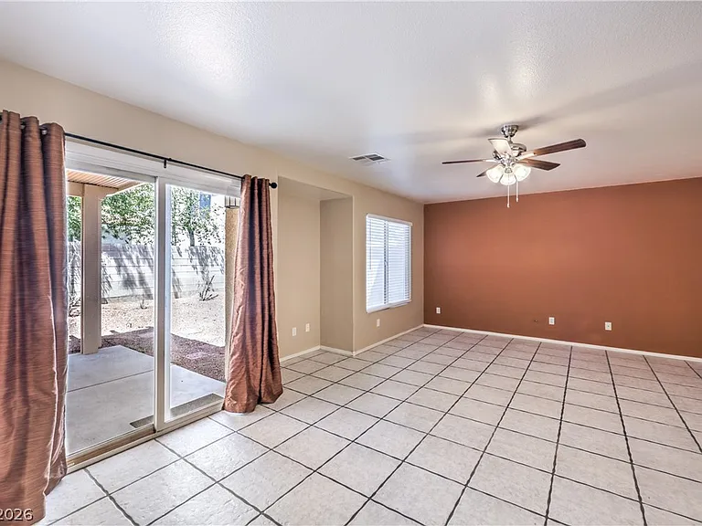10035 Daybreak Dew Ct — Photo 10