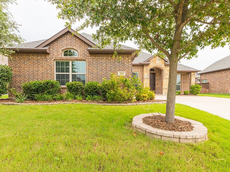 2932 Wood Lake Trl, Grand Prairie, TX 75054 Zillow