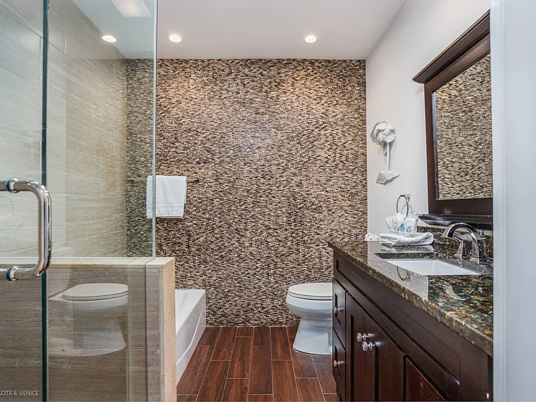 7510 Starfish Dr — Photo 20