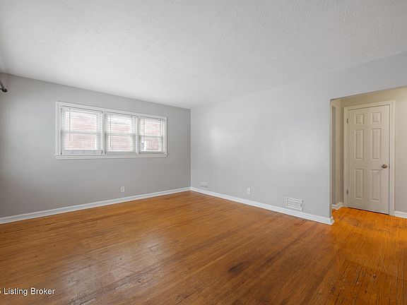 3rd image of 4227 Hillbrook Dr