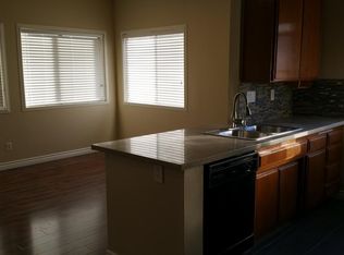 56 Maegan Pl APT 8, Thousand Oaks, CA 91362