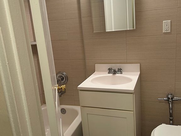 4th image of 3301-3323 Nostrand Ave #4C