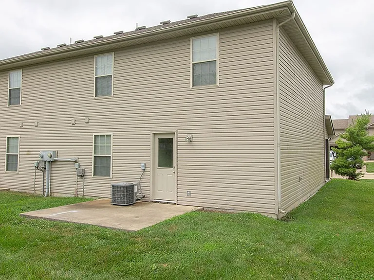 4006 Snowy Owl Dr — Photo 32