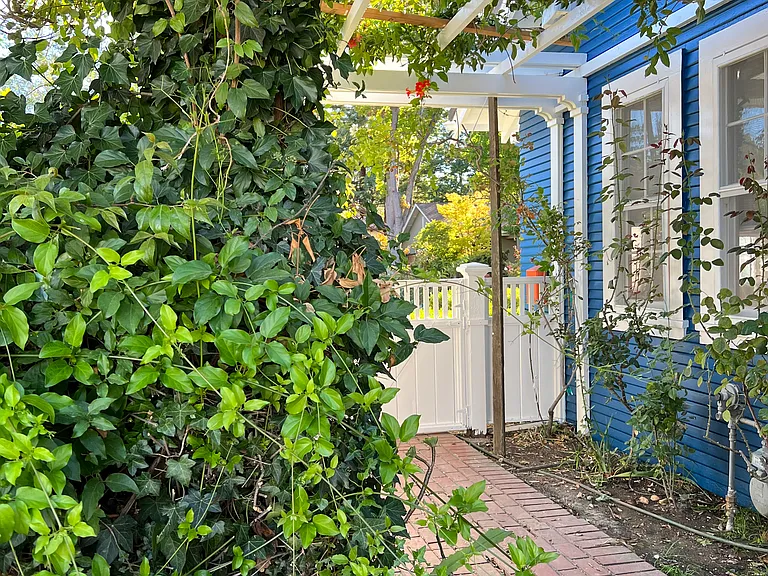 641 Guinda St — Photo 29