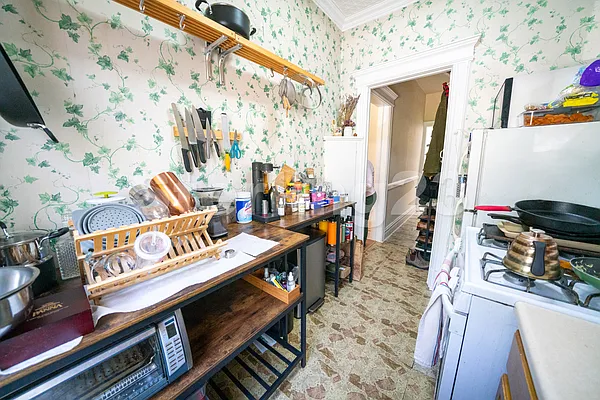 Rented by Sterling Realty Solution Inc | media 16