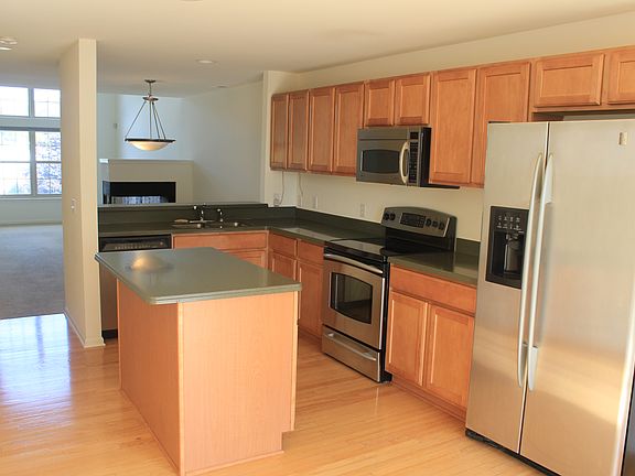 STAINLESS APPLIANCES