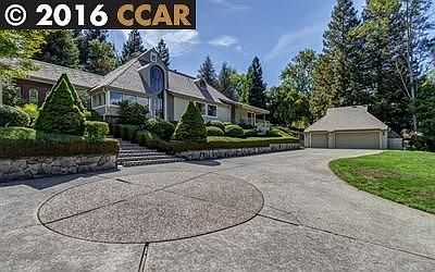 4th image of 2300 Saddleback Dr
