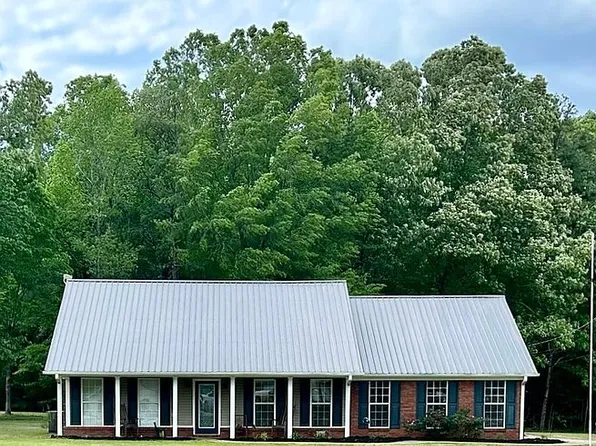 115 Bluegrass Dr, Pontotoc, MS 38863