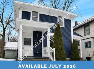 308 College Ave NE APT 2, Grand Rapids, MI 49503