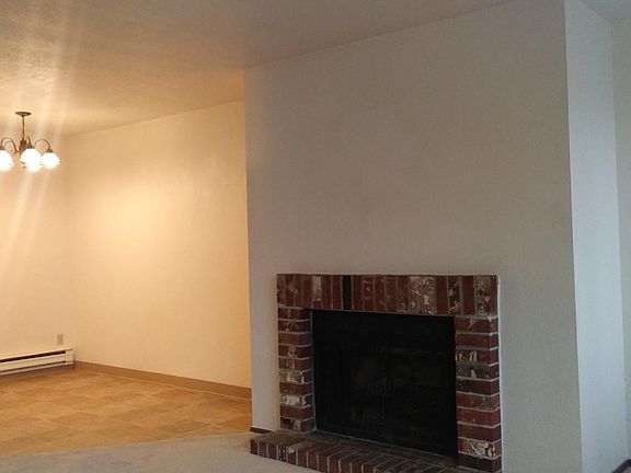 3rd image of 14033 32nd Ave NE APT 602