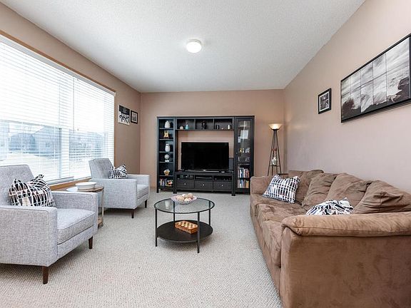 4th image of 11365 Hastings St NE
