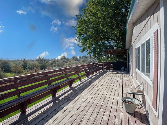 2nd image of 28880 Parma Rd #1