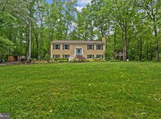 10 Colyer Rd, Fredericksburg, VA 22406
