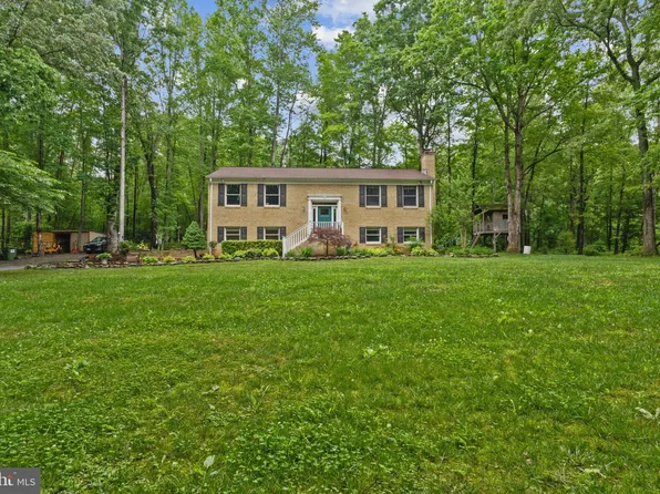 10 Colyer Rd, Fredericksburg, VA 22406